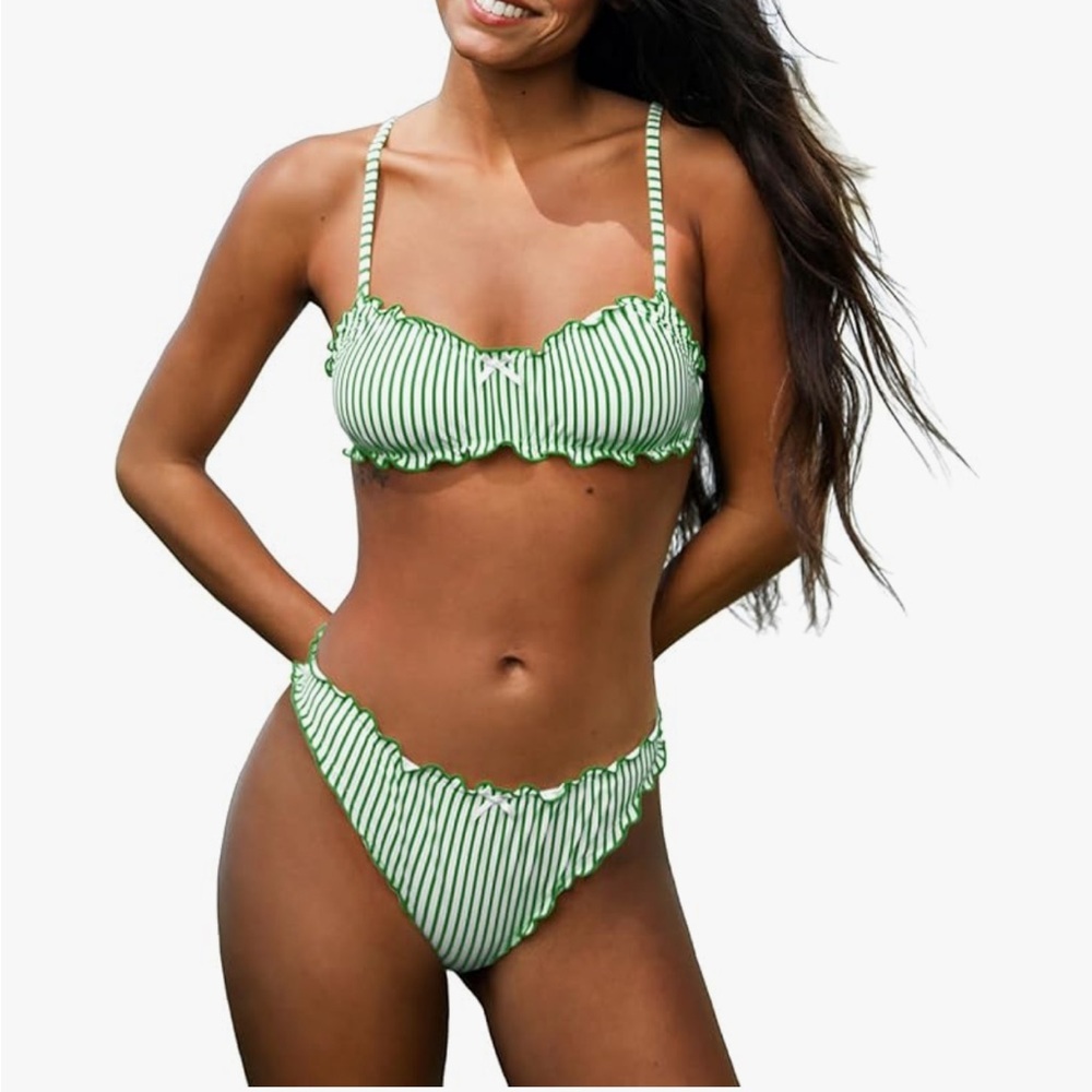 CUPSHE Green Stripe Ruffle Bikini Set Scoop Neck Swimsuit Size Small NEW